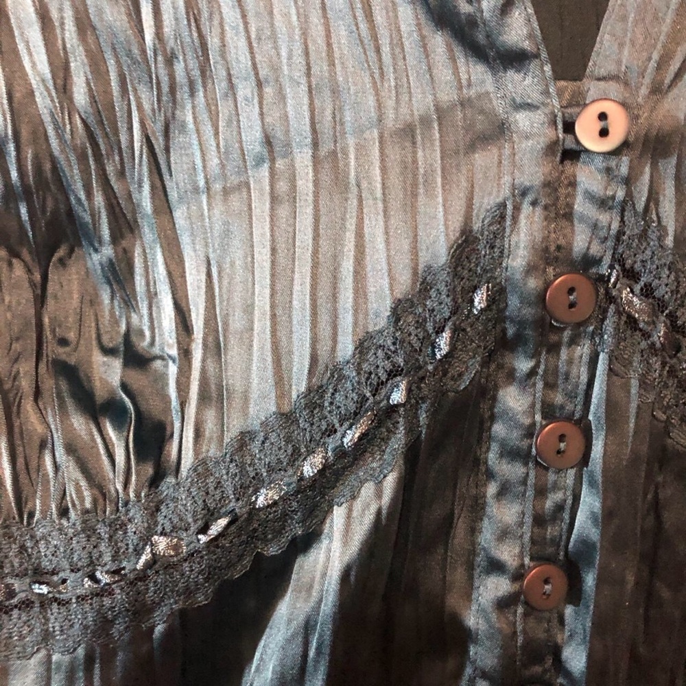 Y2K Ribbed Blouse - Picture 4 of 4